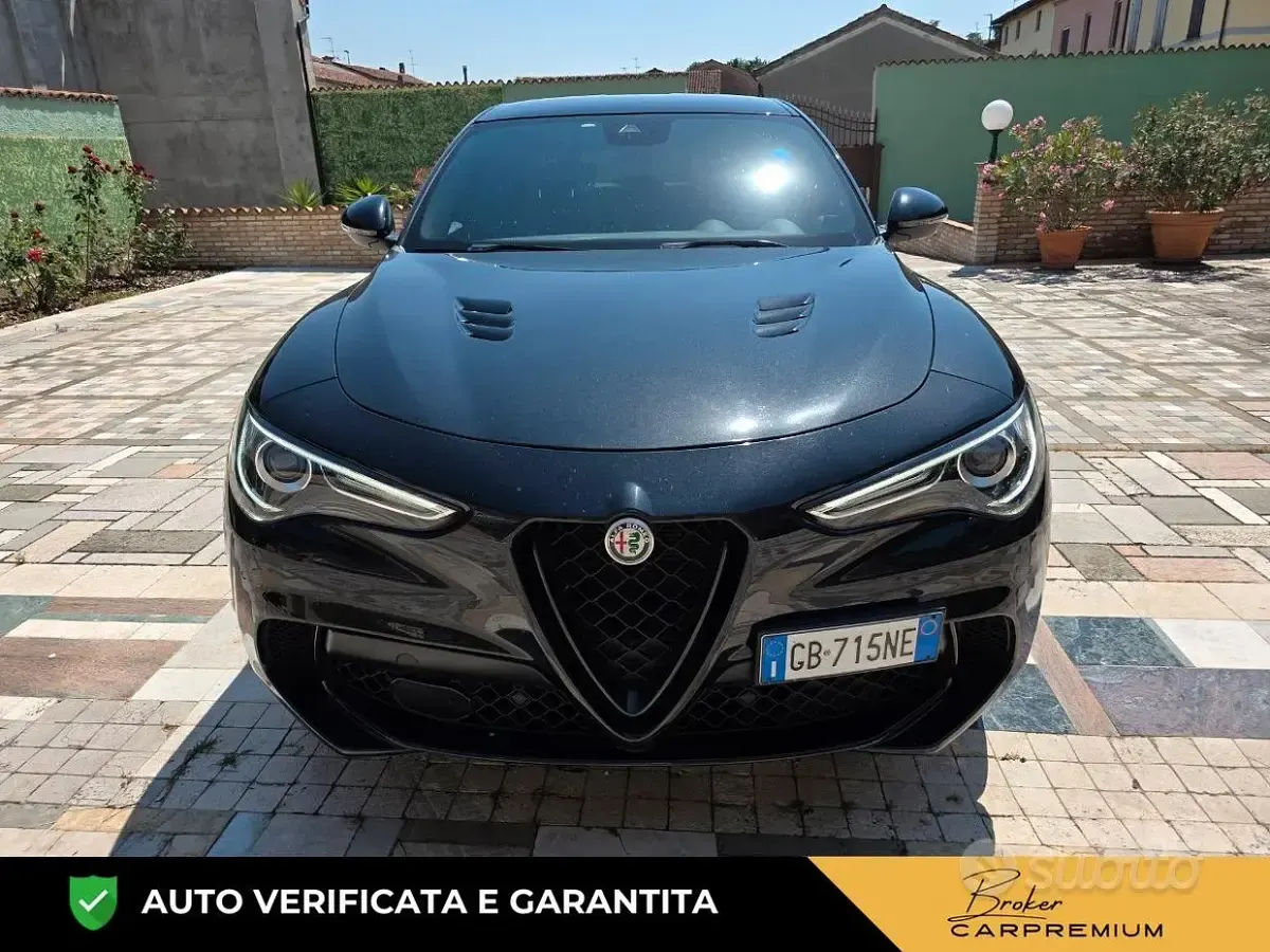 Usata Alfa Romeo Stelvio Quadrifoglio 510 CV (375 kW) 2020 Nero SUV