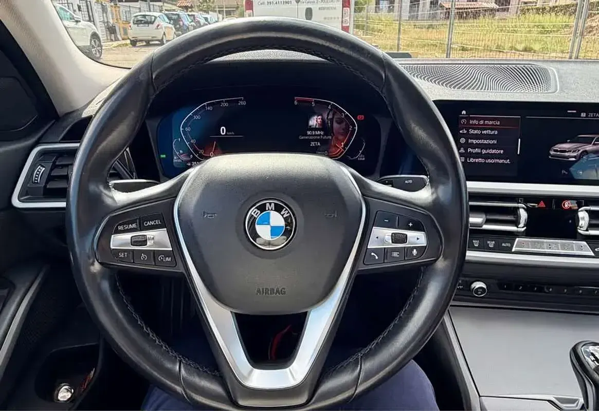 Usata BMW 320 Advantage 190 CV (139 kW) 2019 Argento Berlina