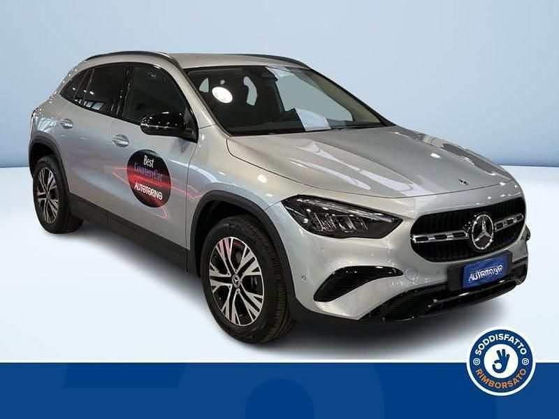 Usata Mercedes GLA200 Advanced 150 CV (110 kW) 2024 Argento metallizzato SUV
