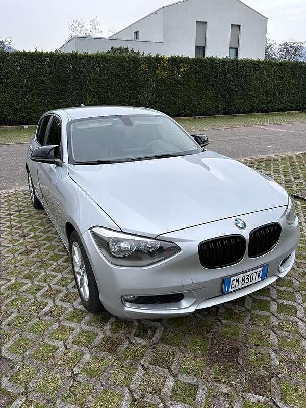 Usata BMW 118 143 CV (105 kW) 2012 Utilitaria
