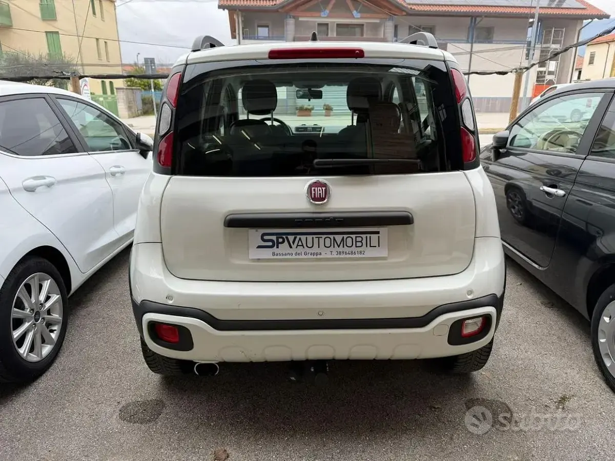 Usata Fiat Panda Cross Cross 69 CV (50 kW) 2018 Bianco Utilitaria