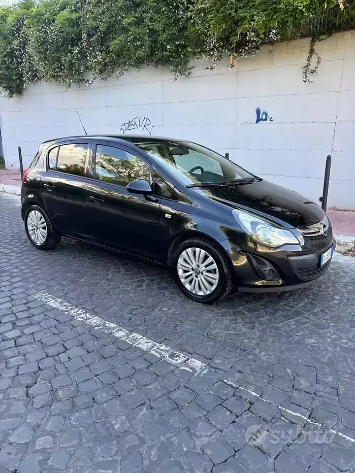 Usata Opel Corsa Cosmo 86 CV (63 kW) 2015 Nero Utilitaria