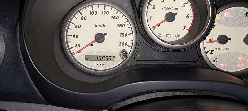 Usata Toyota RAV4 116 CV (85 kW) 2002 Argento SUV