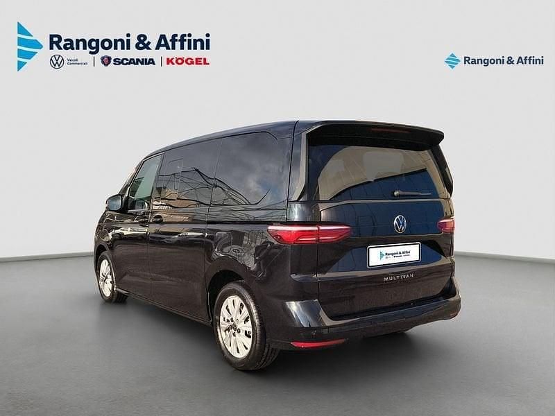 Usata VW Multivan 150 CV (110 kW) 2025 Nero Monovolume
