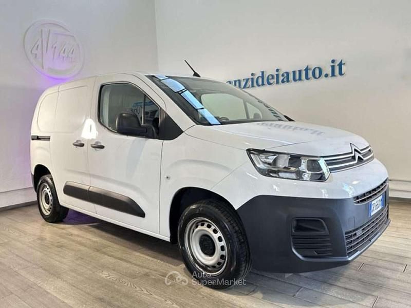 Usata Citroën Berlingo 102 CV (75 kW) 2023 Bianco Monovolume