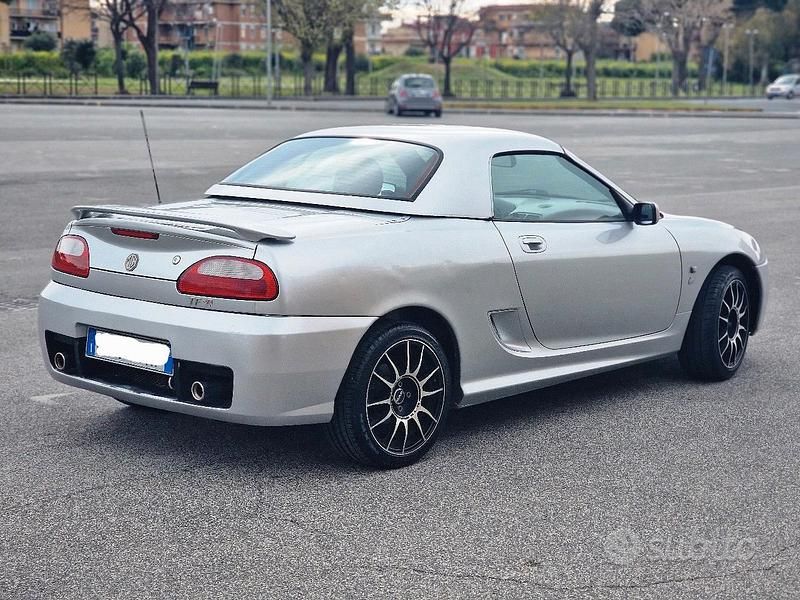 Usata MG TF 136 CV (100 kW) 2002 Grigio Cabrio