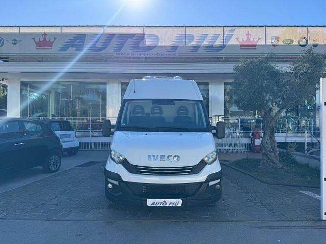 Usata Iveco Daily 2018 Bianco Berlina