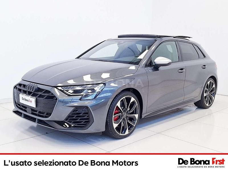 Usata Audi S3 Sport 333 CV (244 kW) 2024 Grey daytona Berlina