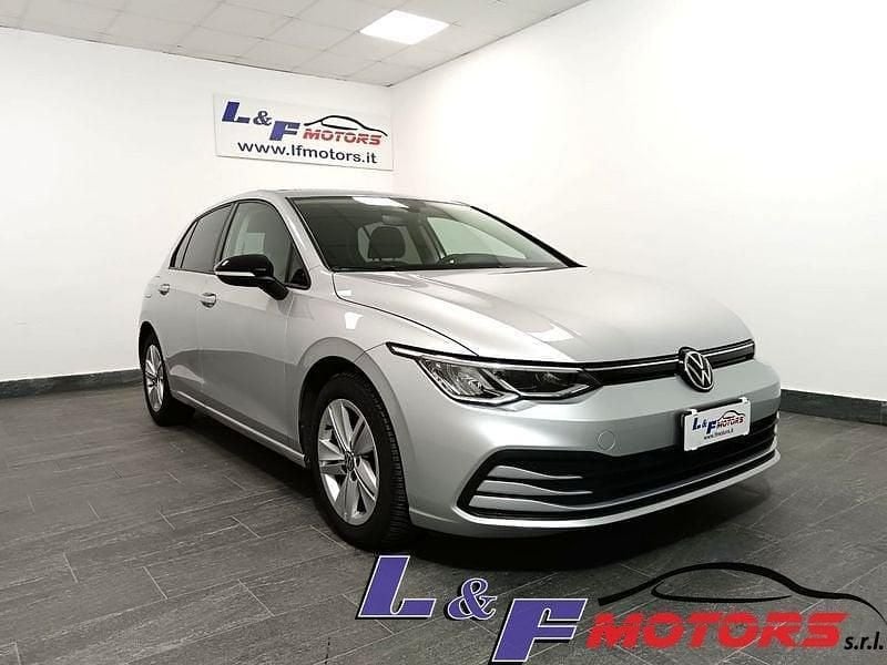 Usata VW Golf VIII R-line 149 CV (109 kW) 2023 Argento Berlina