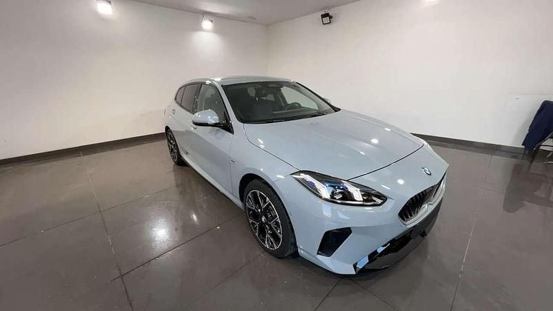 Usata BMW 120 M Sport 150 CV (110 kW) 2025 Grigio Utilitaria