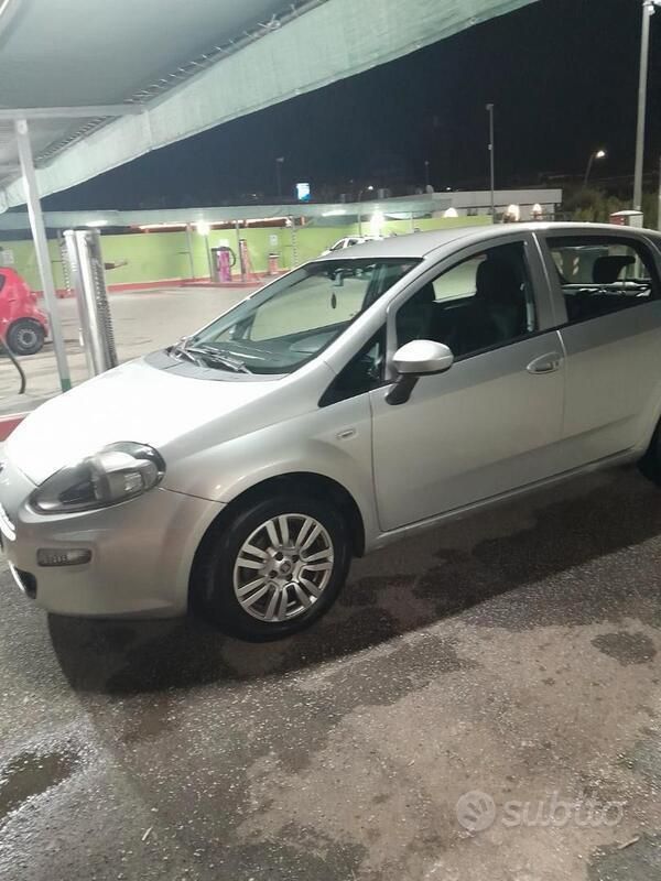 Grigio Nuova 2025 Fiat Punto Due volumi | 6700 € - Immagine 1/1