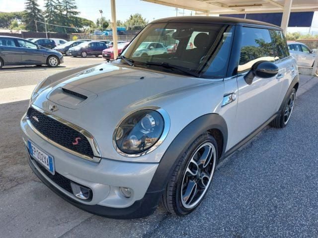 Grigio Usata 2013 Mini Cooper S Due volumi | 11.300 € (Buon prezzo) - Immagine 1/4