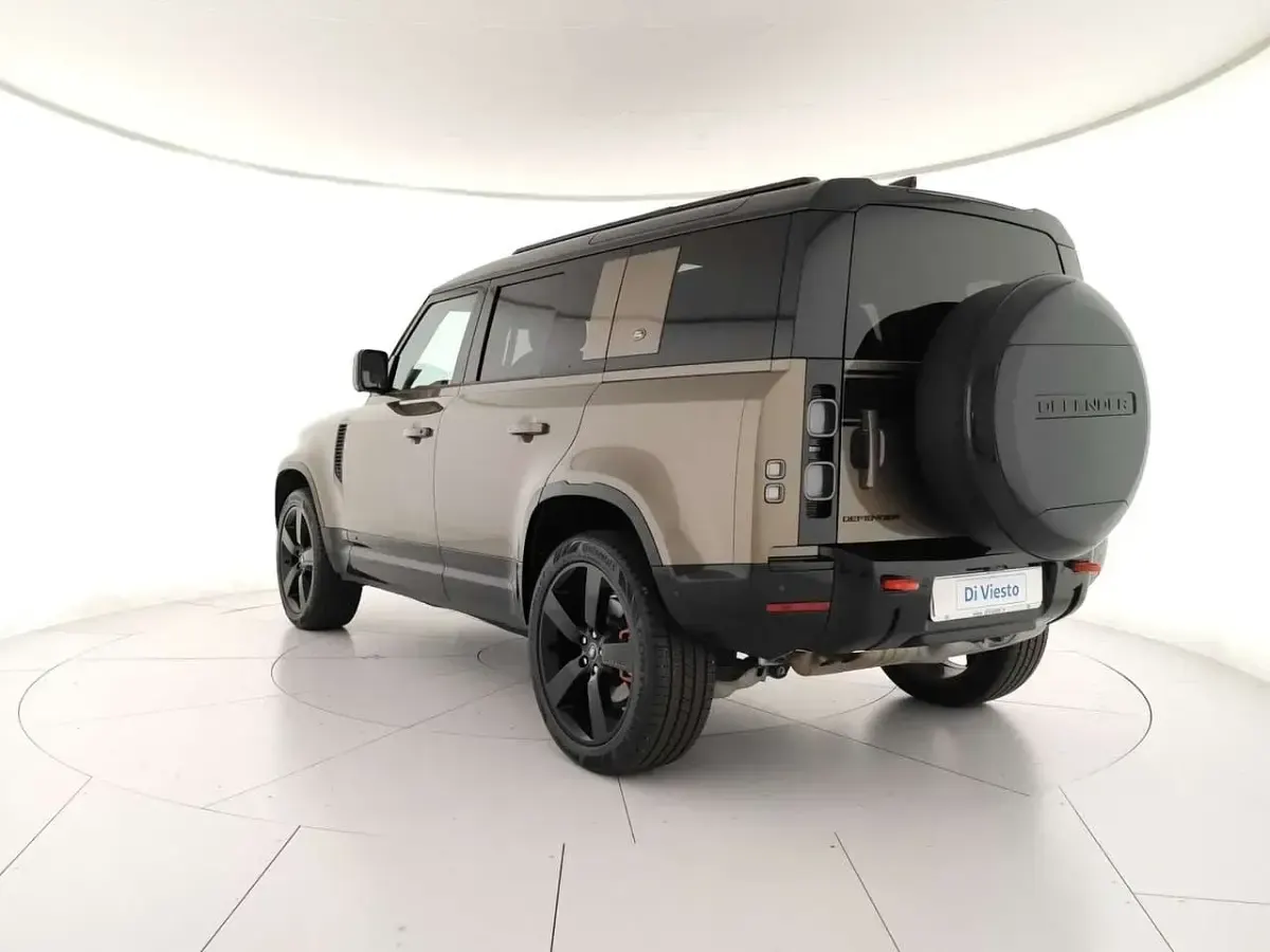 Usata Land Rover Defender SE Dynamic 301 CV (221 kW) 2024 Other SUV
