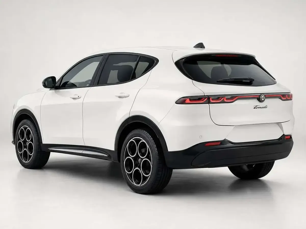 Nuova Alfa Romeo Tonale Ti 160 CV (117 kW) 2026 Bianca SUV