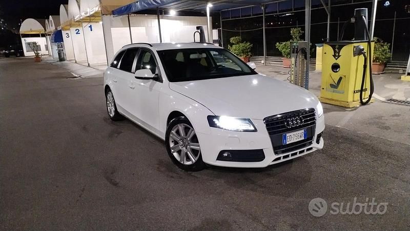 Usata Audi A4 143 CV (105 kW) 2010 Bianco Station wagon