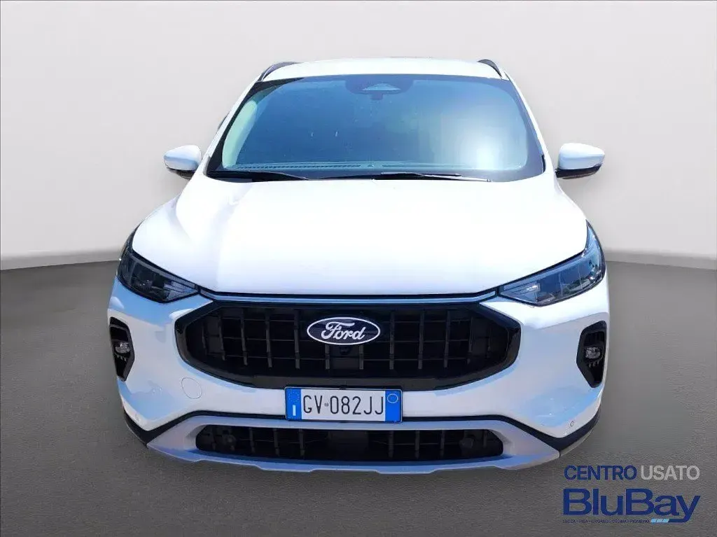 Usata Ford Kuga Active X 243 CV (178 kW) 2024 Frozen white SUV