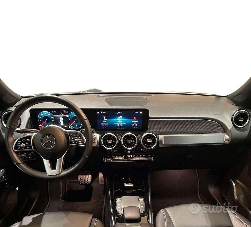 Usata Mercedes GLB200 150 CV (110 kW) 2022 Bianco SUV