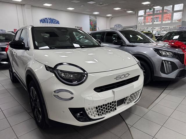 Nuova Fiat 600 La Prima 145 CV (106 kW) 2025 Bianco pastello SUV