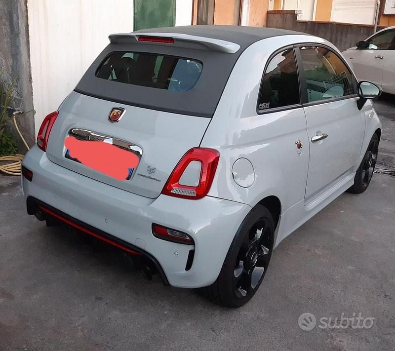 Usata Abarth 500 140 CV (102 kW) 2012 Grigio Cabrio