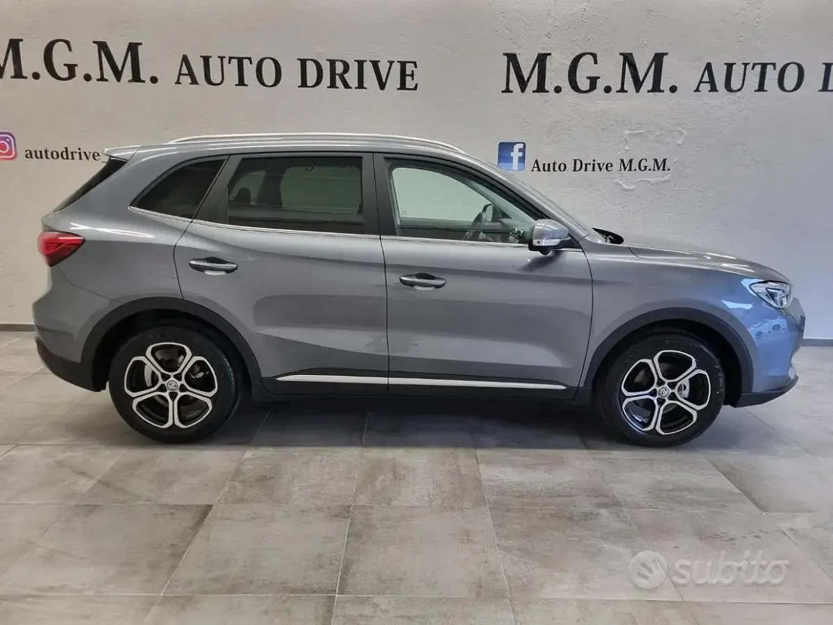 Nuevo MG ZS Comfort 116 CV (85 kW) 2026 Gris SUV