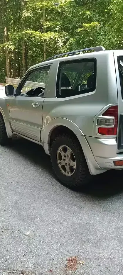 Usata Mitsubishi Pajero 160 CV (117 kW) 2001 Grigio SUV