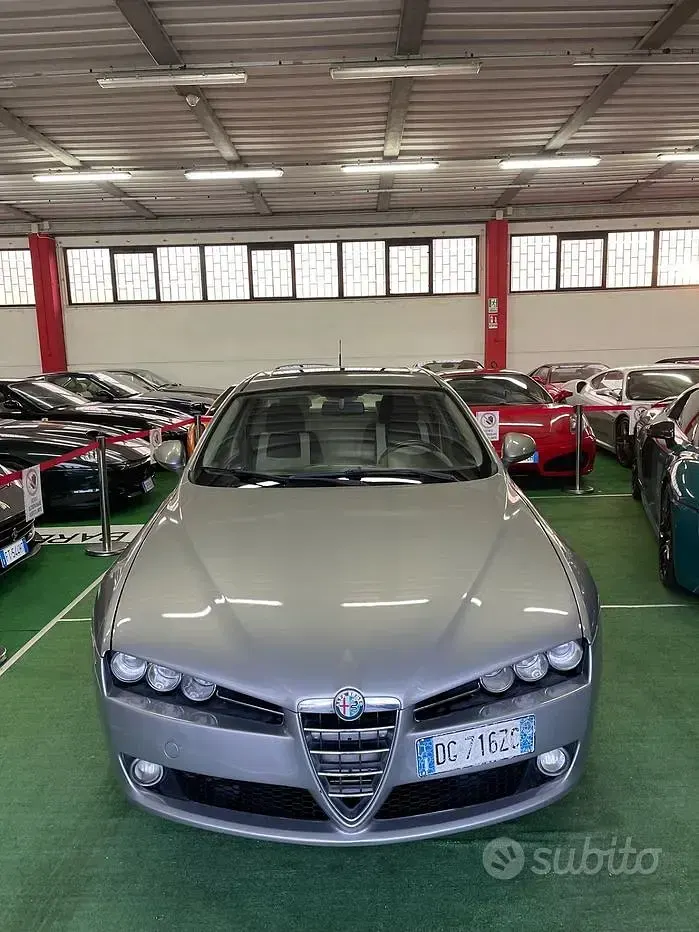 Usata Alfa Romeo 159 150 CV (110 kW) 2008 Marrone Berlina