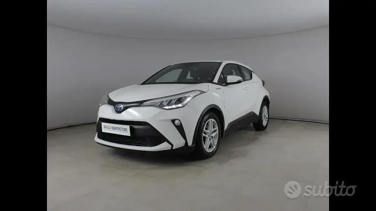 Second-hand Toyota C-HR Active 122 CP (89 kW) 2021 SUV