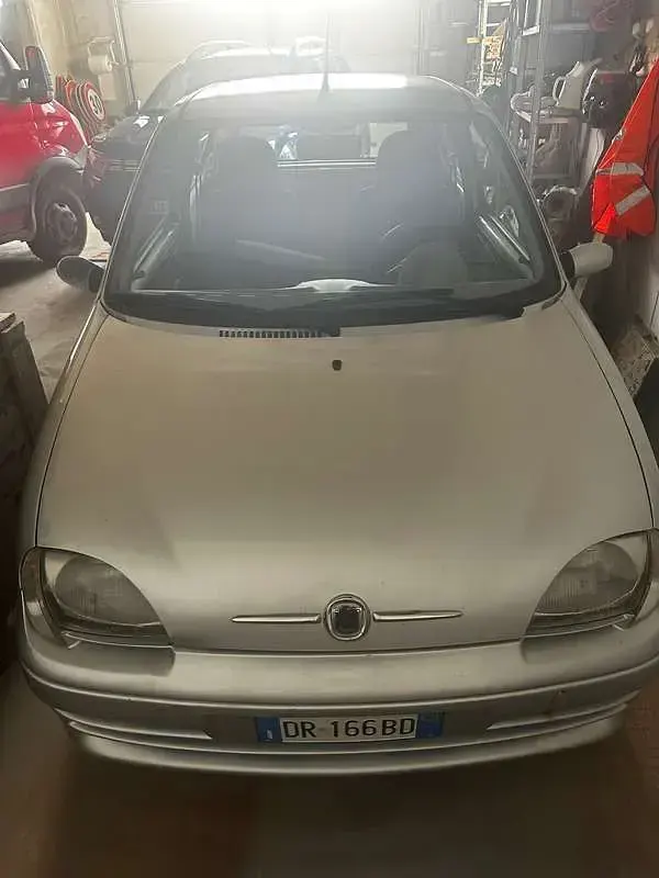 Usata Fiat 600 Active 54 CV (39 kW) 2008 Grigio Utilitaria