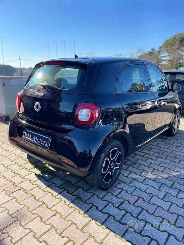 Usata Smart ForFour Prime 90 CV (66 kW) 2019 Nero Utilitaria