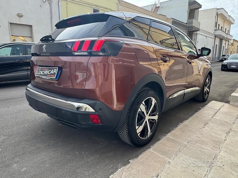 Usata Peugeot 3008 Allure 131 CV (96 kW) 2018 Marrone Station wagon