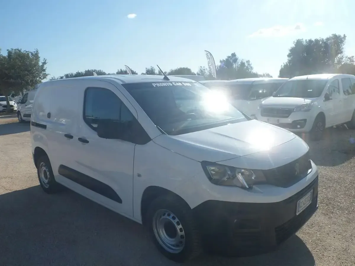 Usata Peugeot Partner 101 CV (74 kW) 2021 Bianco Monovolume