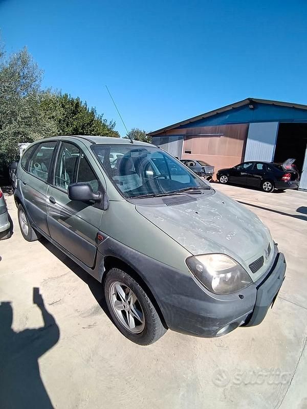 Usata Renault Scénic 2000 Verde Monovolume