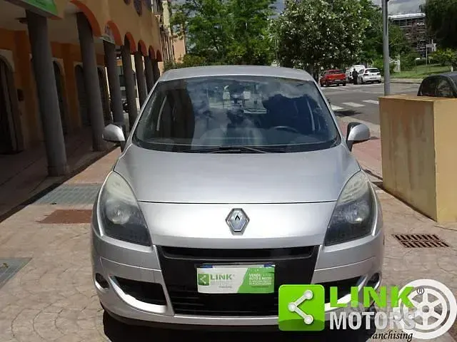 Usata Renault Scenic E-Tech 110 CV (80 kW) 2011 Grigio Monovolume