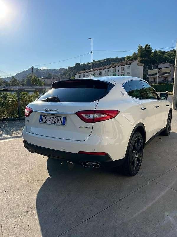 Usata Maserati Levante GranLusso 250 CV (183 kW) 2018 SUV