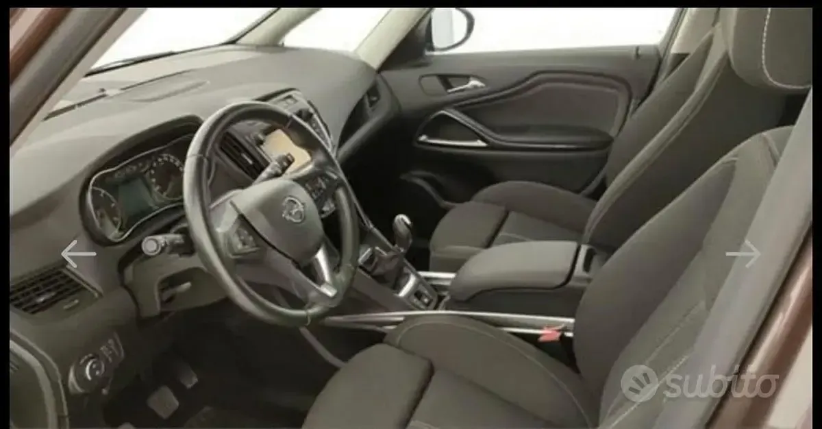 Usata Opel Zafira 134 CV (98 kW) 2017 Marrone Monovolume