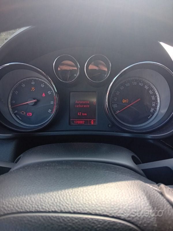 Usata Opel Insignia 220 CV (161 kW) 2009 Grigio Berlina