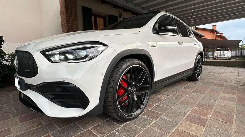 Usata Mercedes GLA45 AMG AMG 421 CV (309 kW) 2022 Bianco SUV