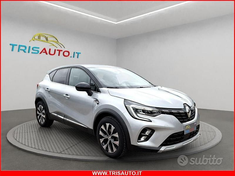 Usata Renault Captur Techno 91 CV (66 kW) 2023 Grigio SUV