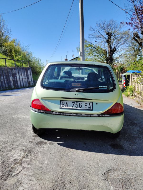 Usata Lancia Ypsilon 60 CV (44 kW) 1997 Verde Utilitaria