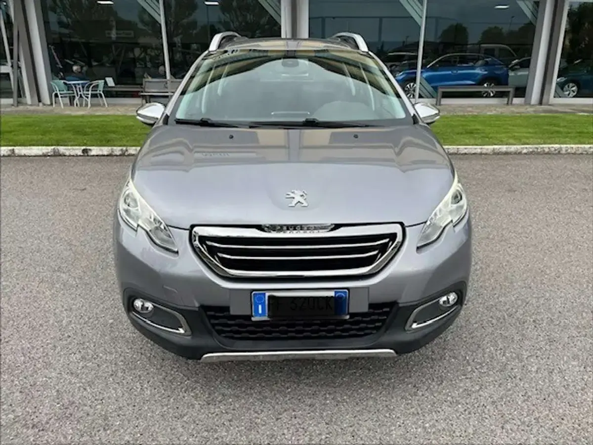 Usata Peugeot 2008 Allure 99 CV (72 kW) 2016 Argento SUV