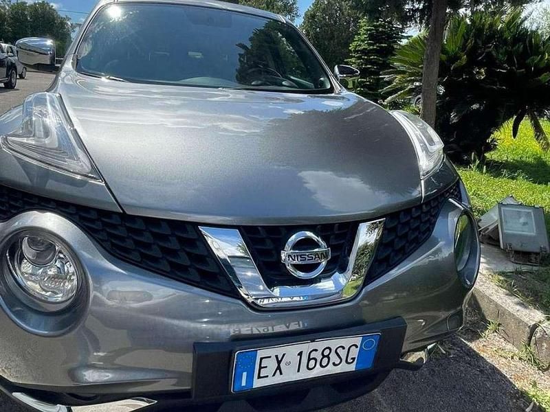 Grigio Usata 2015 Nissan Juke Tekna SUV | 9000 € (Ottimo prezzo) - Immagine 1/4