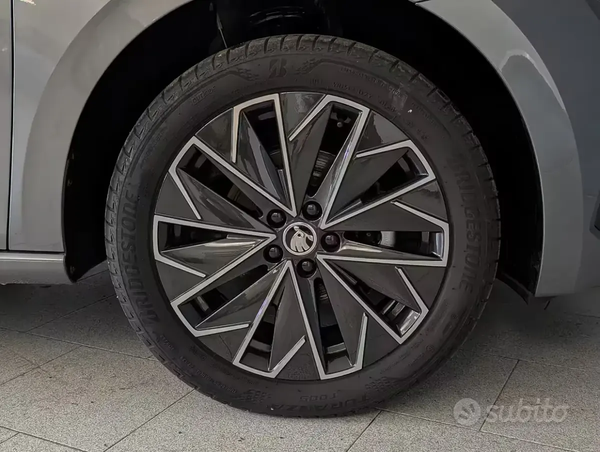 Usata Skoda Scala Style 116 CV (85 kW) 2024 Grigio Utilitaria