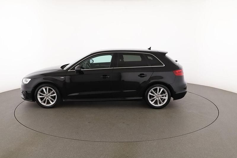 Käytetty Audi A3 Admired 125 HP (91 kW) 2016 Musta