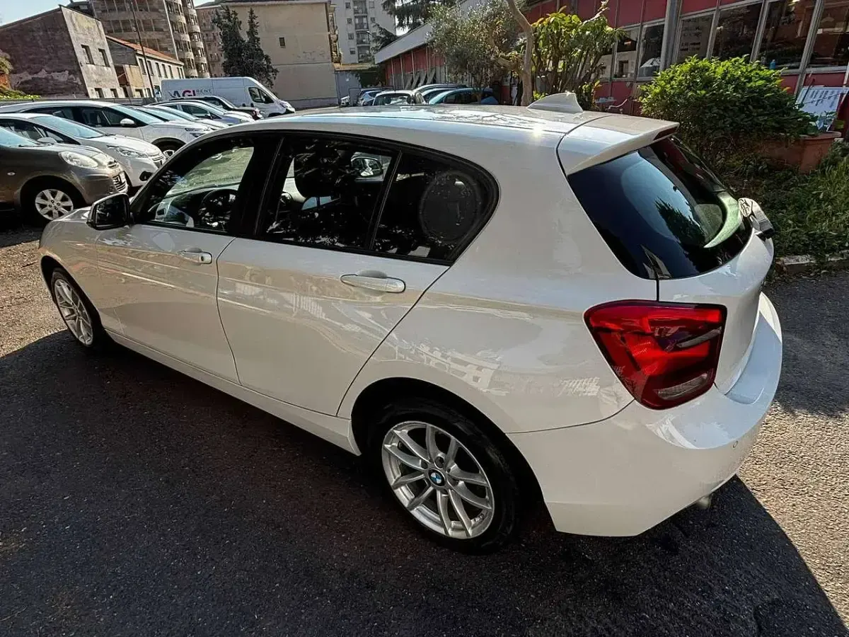 Usata BMW 116 M Sport 136 CV (100 kW) 2015 Bianco Utilitaria