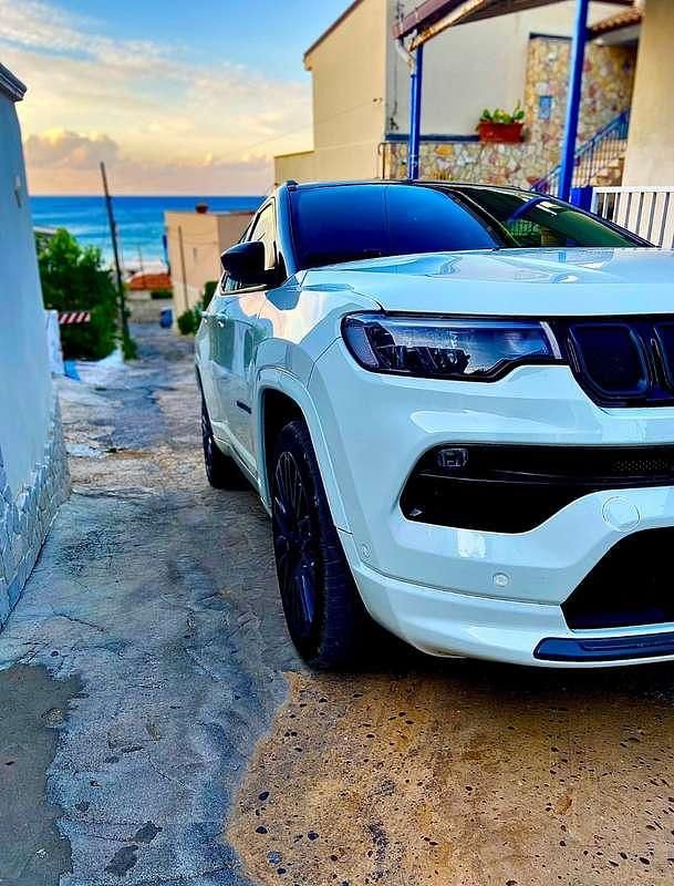 Usata 2022 Jeep Compass SUV | 29.900 € (Molto cara) - Immagine 1/4