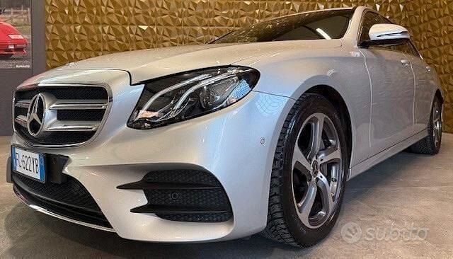 Usata Mercedes E220 194 CV (142 kW) 2017 Grigio Berlina