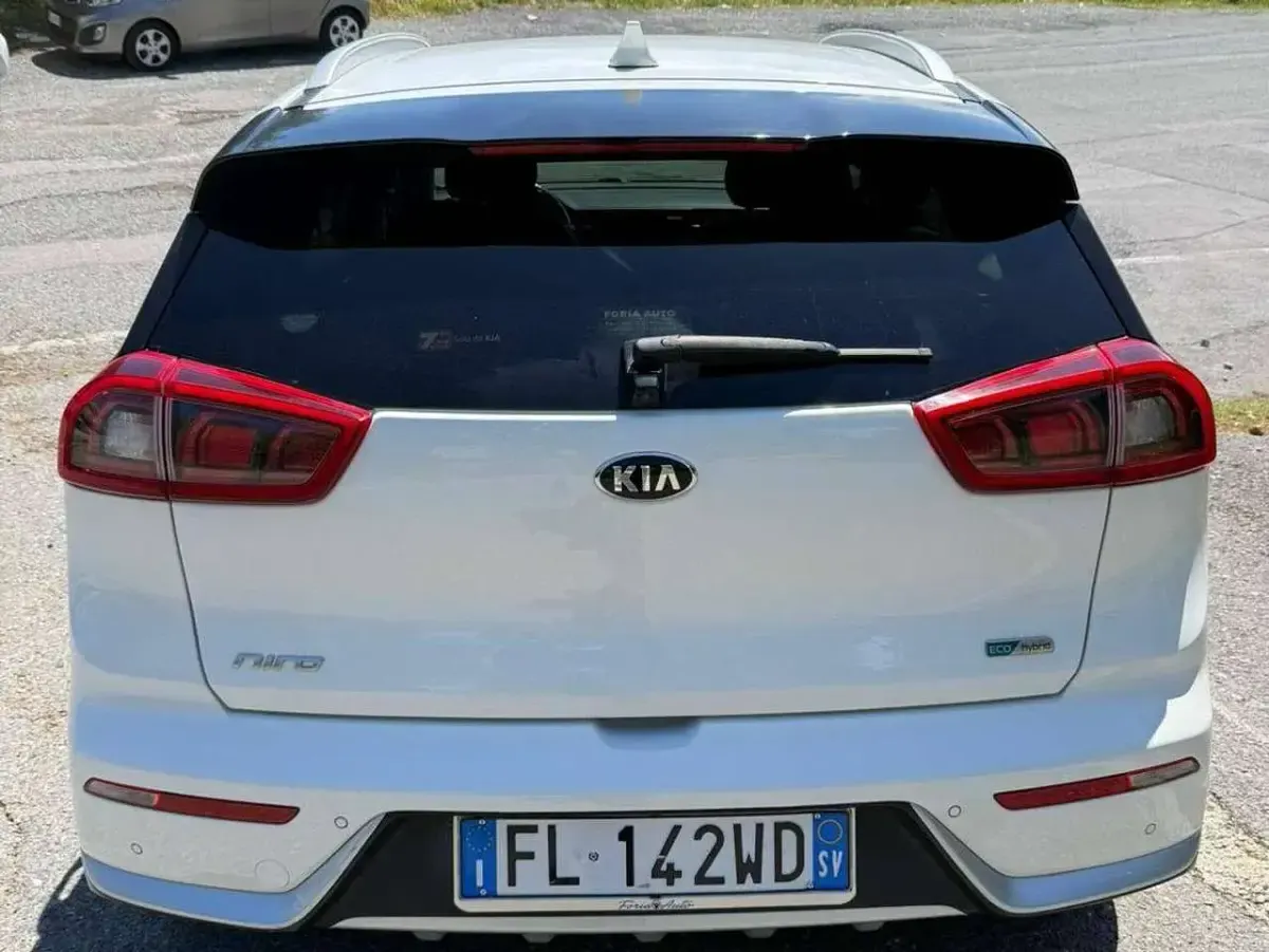 Usata Kia Niro Style 105 CV (77 kW) 2017 Bianco SUV