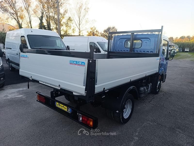 Usata Nissan Cabstar 136 CV (100 kW) 2012 Blu Pick-up