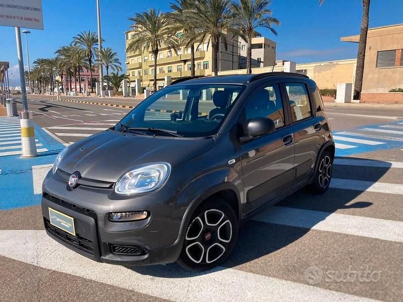 Usata Fiat Panda City Life 70 CV (51 kW) 2022 Grigio Utilitaria