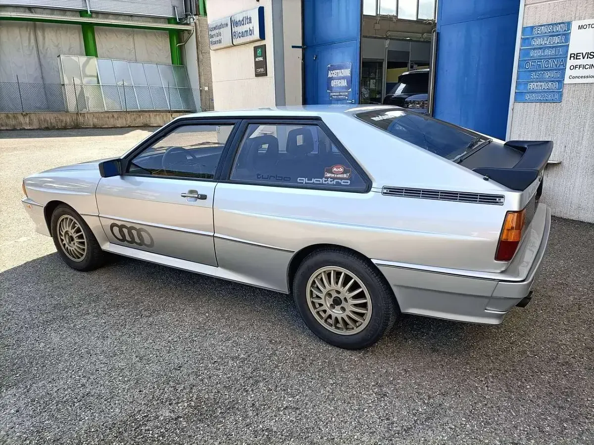 Usata Audi Quattro 200 CV (147 kW) 1982 Diamant silber metallic Coupé